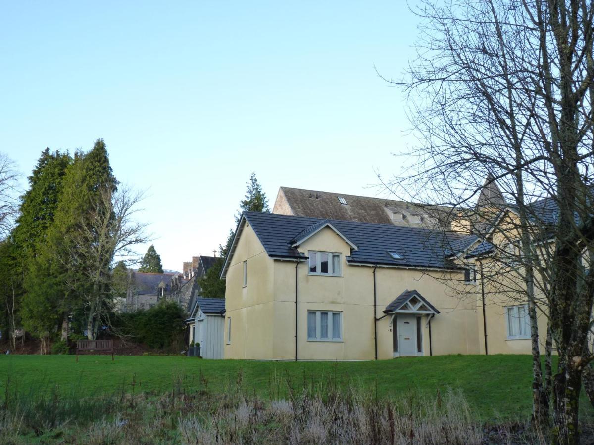 Loch Ness Abbey Cottages Fort Augustus Exteriör bild