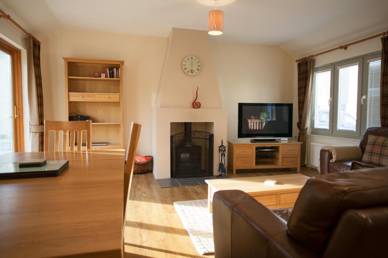 Loch Ness Abbey Cottages Fort Augustus Exteriör bild